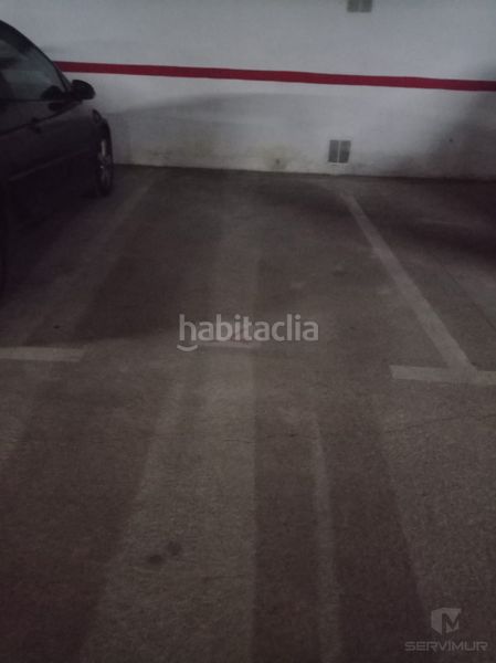 Foto ca2d65a2-a8f2-4aa0-ba33-334f255118fe. Aparcament cotxe a Centre Vic