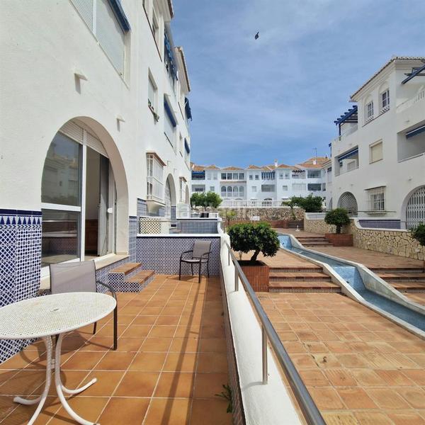 Foto fc5e7e9a-75a4-4ea6-9a2a-326976b89392. Piccolo appartamento con piscina in Centro Nerja