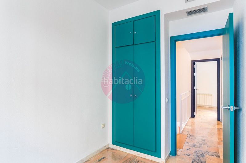 Foto 4f572323-dcb7-445c-84cc-7beea7927c80. Affitto duplex con riscaldamento parcheggio in San Gil Sevilla