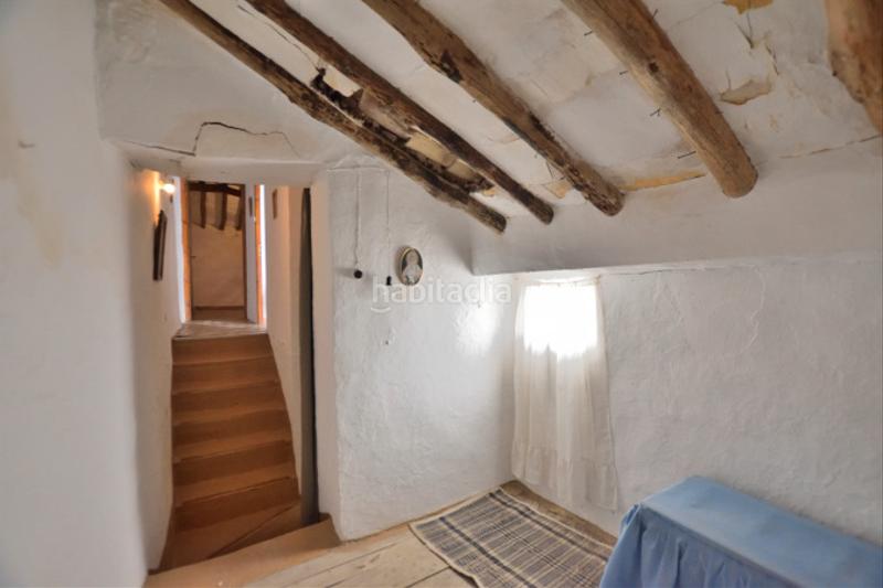 Foto b0ed2b42-c33c-4b15-86be-1f372da65f8b. Casa adossada a Cuevas del Becerro