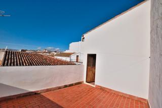 Chalet  Calle peñas. ¿quieres vivir en un lugar donde cada día comienza con vistas ma