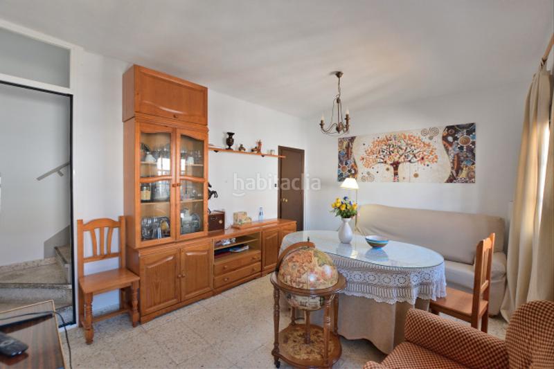 Foto b8e6f9e6-d047-4e1a-9166-34682e2b7de6. Casa aparellada a San Cristóbal Ronda