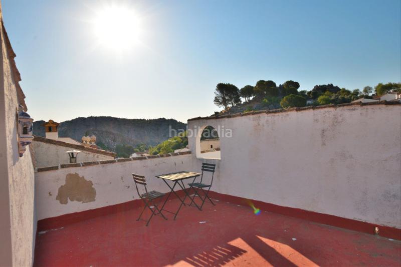 Foto c30236a8-8508-43d4-a3b0-44bfed05d726. Maison jumelée dans calle manuel lopez 20 dans Montejaque