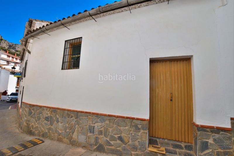 Foto 8909dec4-565f-406b-a17c-42f31c81b02d. Casa adosada ¡descubre tu nuevo hogar , un encantador chalet adosado en plena sierra! en Montejaque