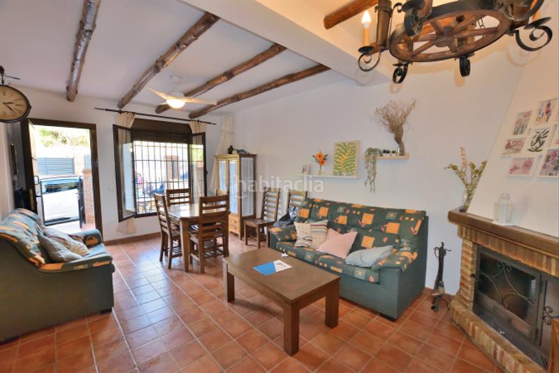 Foto 974cf995-1cc7-4188-9c16-7760d03729e5. Semi detached house with parking pool in Jimera de Líbar