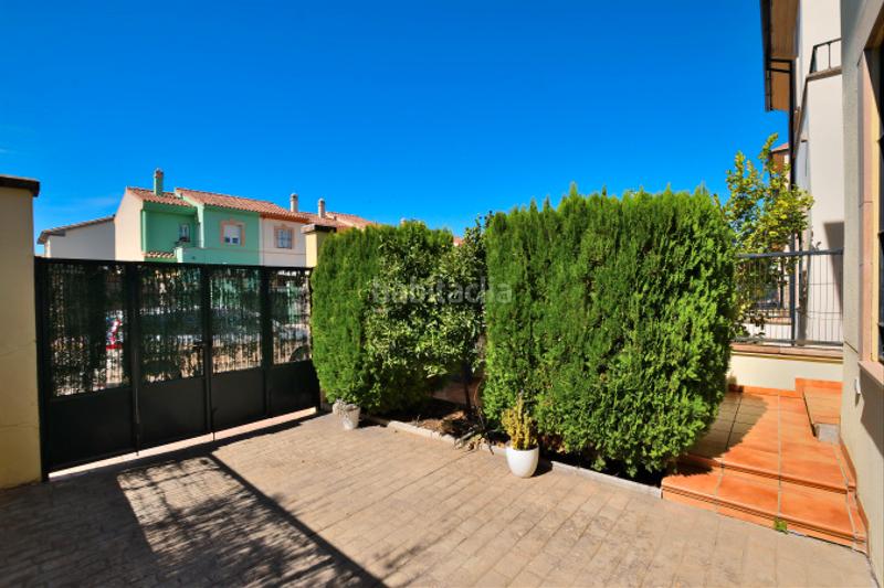 Foto 188dbcda-f26d-431a-954f-830b760f0d76. Casa adosada  en arenal con sótano y barbacoa en Ronda