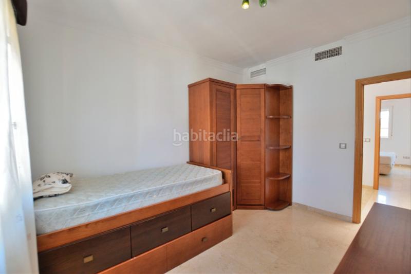 Foto 4d9f76d4-ab21-46e2-94cf-db86e29093e5. Casa adosada  en arenal con sótano y barbacoa en Ronda