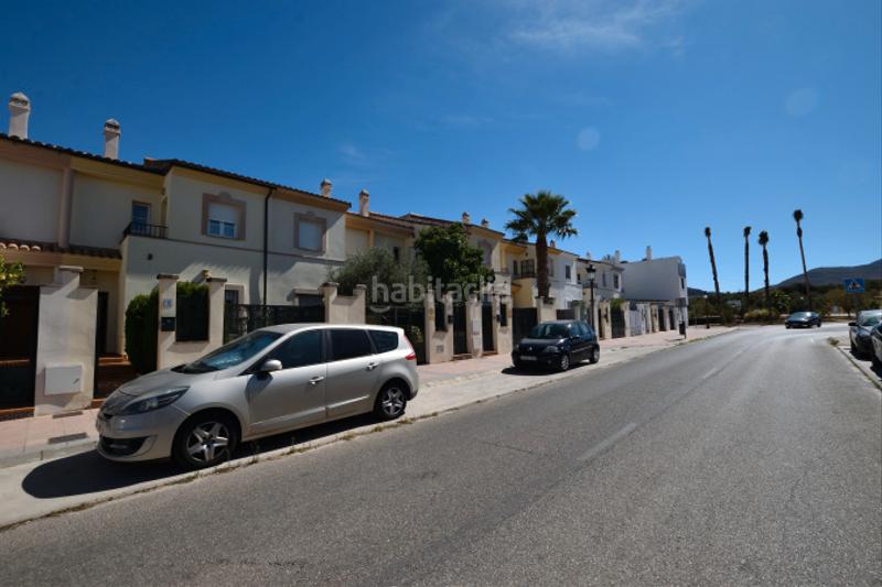 Foto ed229cff-09bb-4565-84a3-1f500f257fa9. Casa adosada  en arenal con sótano y barbacoa en Ronda