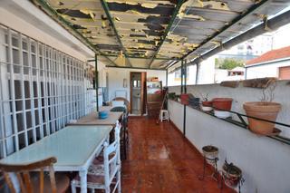 Casa adossada a Centro. Dos viviendas con garaje