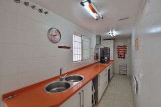 Casa bifamiliare in Cuevas del Becerro. ¡descubre tu nuevo hogar en esta encantadora casa pareada vpo!