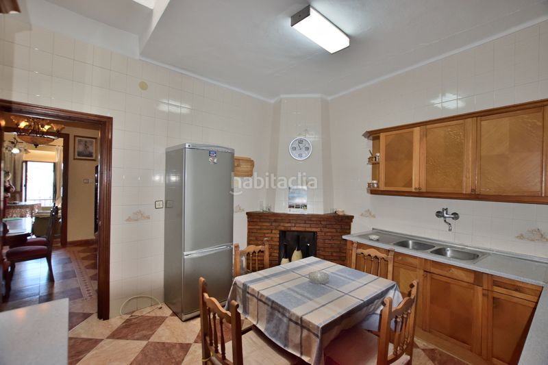 Foto c1b8ebc5-0862-4c46-b278-326f7071b014. Casa adossada amb aparcament a Gastor (El)