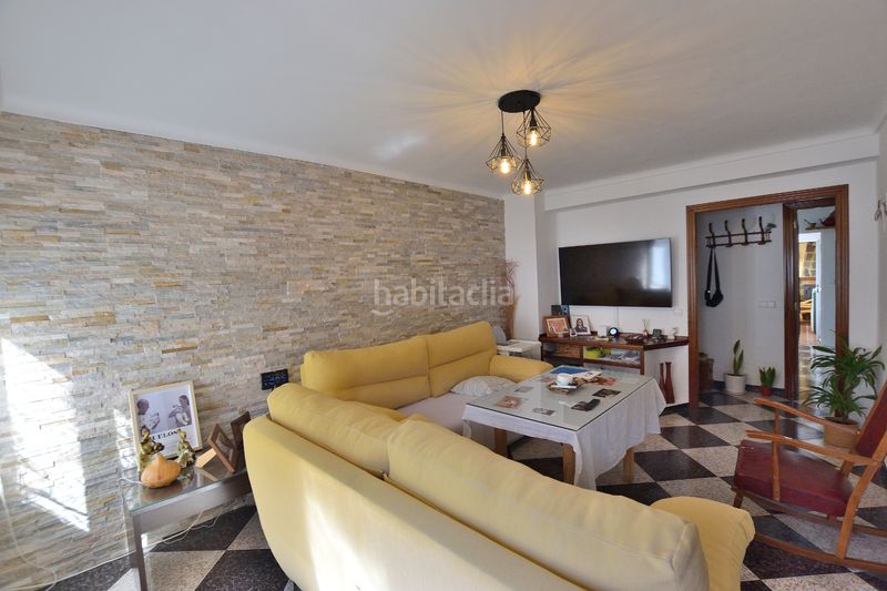 Foto c7f8d117-2229-4b73-8e38-b0ae676ad766. Zweistöckige wohnung in calle los huertos 21 in Gastor (El)