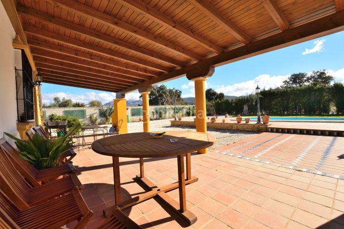Foto b9c5c444-c2e1-42ae-8010-4c39d1be64ea. Masía finca rústica en venta en Partidas Norte en Ronda