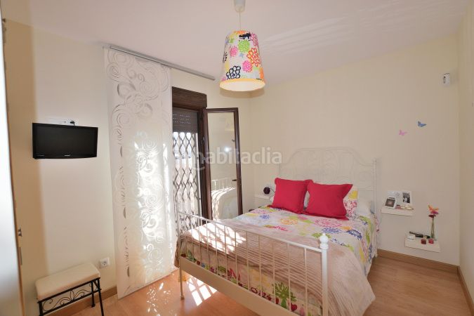Foto 0356793a-eeff-48cc-a5ab-6b300d9f3a07. Casa adossada a calle el peñoncillo 9d a Montejaque