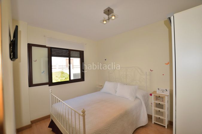 Foto 2f72f8bd-ae28-4153-b93c-467d59405923. Casa adossada a calle el peñoncillo 9d a Montejaque