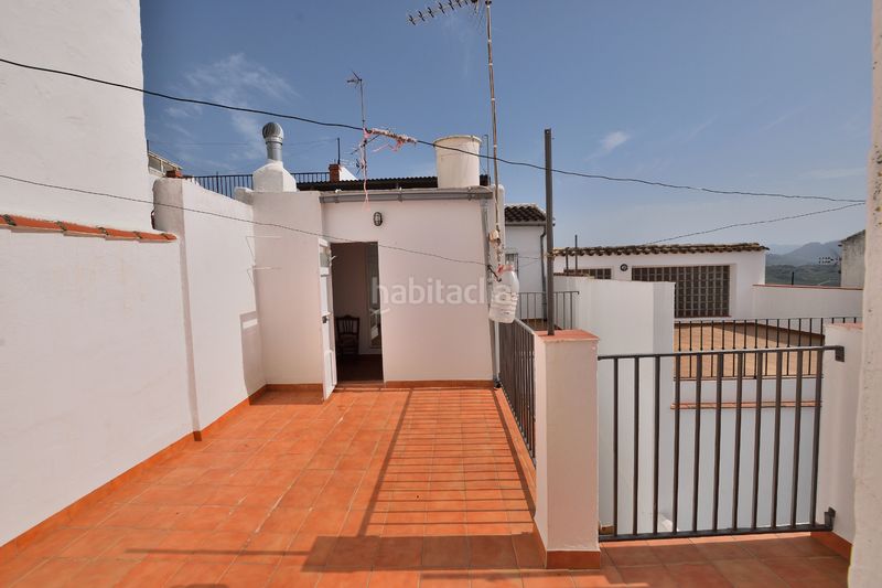 Foto 8abecbf1-8cf9-4584-b959-d3955c7a0c5f. Casa adossada a Olvera