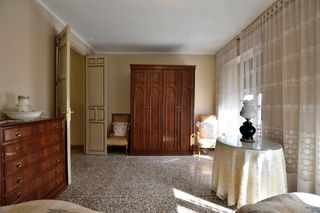 Casa adossada  Calle sevilla. Casa señorial en pleno centro para reformar