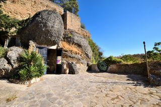 Mas à Calle marbella 35. Un lienzo único para un proyecto singular a los pies del casco h