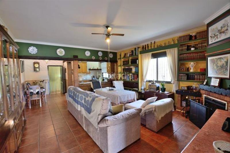 Foto 09061205-0dd5-4ea3-a1e8-b391e7fa570a. Casale con parcheggio piscina in Arriate