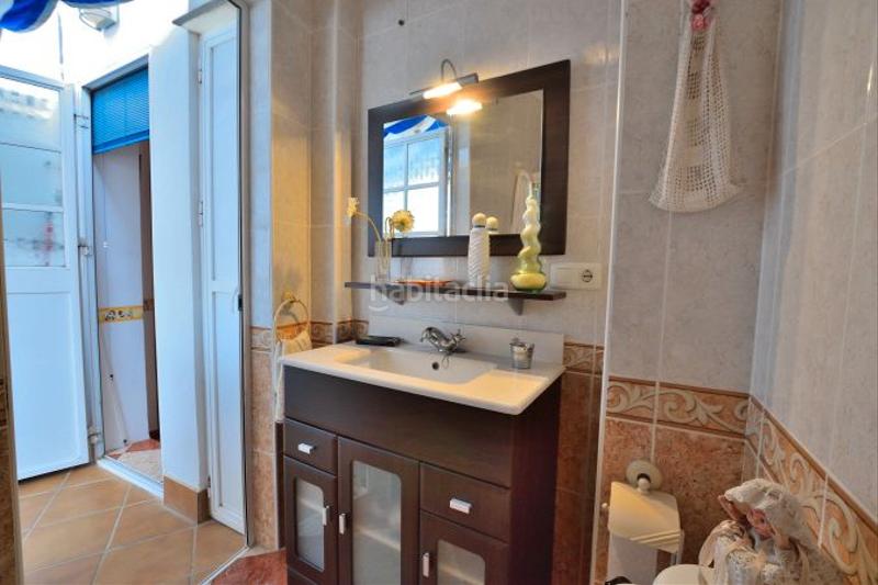 Foto 09cc3d40-8c88-4a07-bd0d-d0b97a313f68. Casa adossada a calle pilar 32 a Olvera