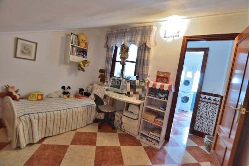 Foto 79ad83e9-c418-465f-a8bd-7339e5dbad17. Casa adossada a calle pilar 32 a Olvera