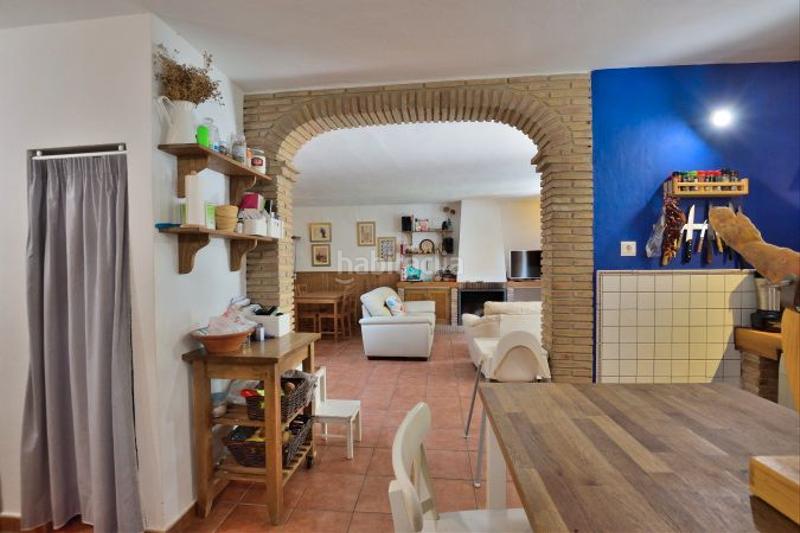 Foto 2ac295a0-cd5a-4d35-86e6-dc5a4c054f32. Masia amb aparcament a Arriate