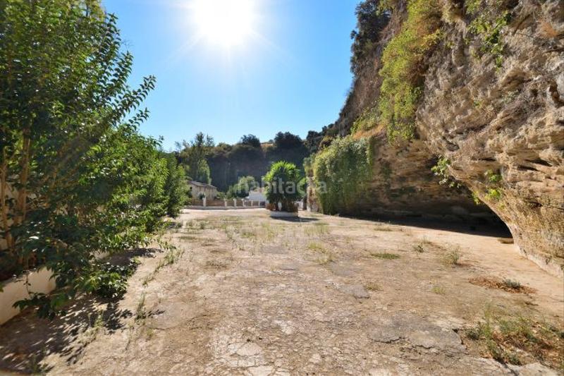 Foto 432c0e89-b8ed-4da6-b2ca-7bc397bce263. Masia amb aparcament a Arriate