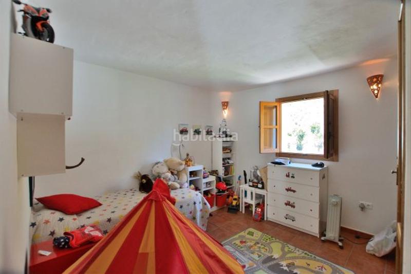 Foto 7695e22a-c488-48cf-a138-a024630c9643. Masia amb aparcament a Arriate