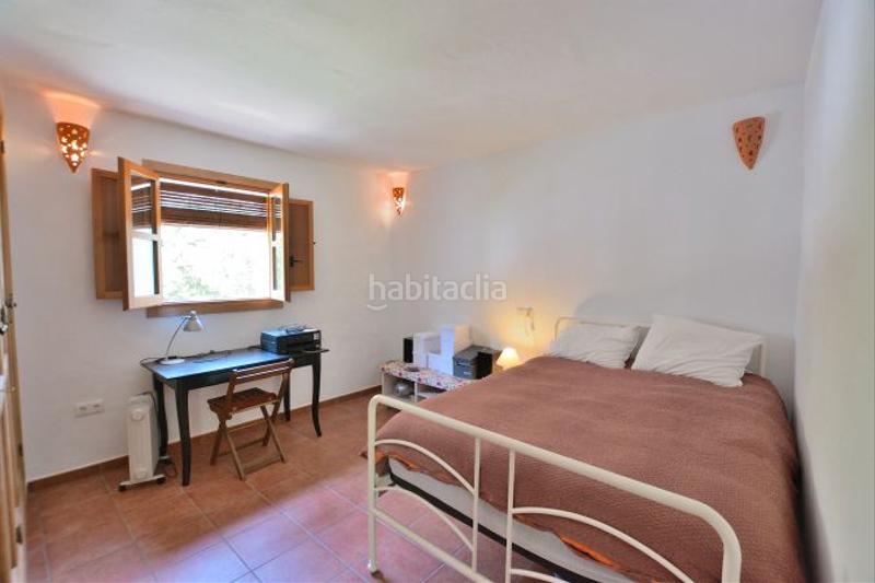 Foto ad9ed179-bb6e-4e0d-88ac-aa2be1ee4ed6. Masia amb aparcament a Arriate