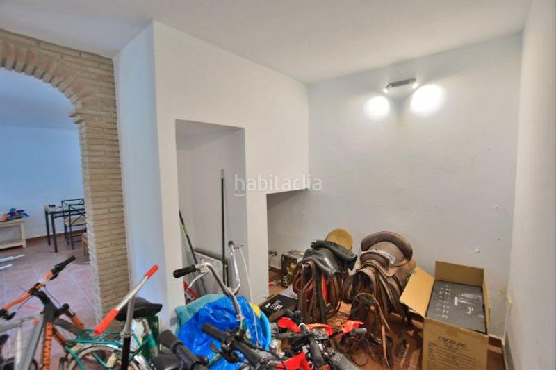 Foto cfc733f5-deab-402f-ab40-4a91e3be98d3. Masia amb aparcament a Arriate