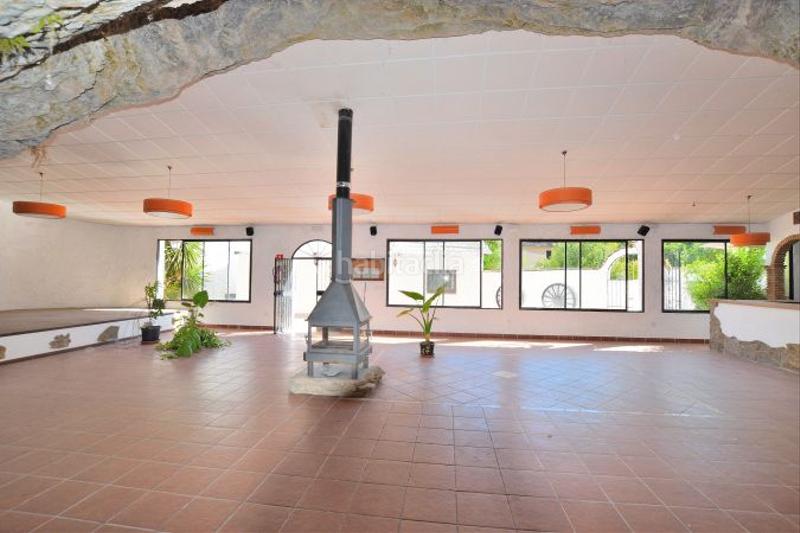 Foto e389dbc1-c0a9-4743-8742-bbb6051ae86c. Masia amb aparcament a Arriate