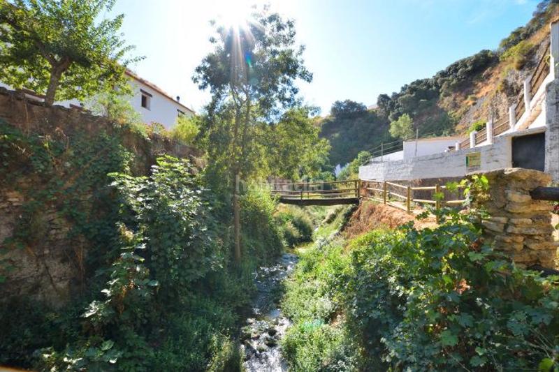 Foto e80f0cb9-00e4-4972-bbec-335bb6c482bf. Masia amb aparcament a Arriate