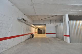 Parking voiture à Avenida príncipe de asturias 1. Magnífica oportunidad de tener una plaza de garaje en la zona de