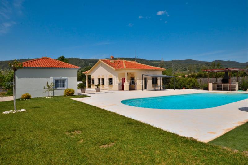 Foto be5ece43-68ec-40b7-9694-aa4001fd8216. Country house with fireplace parking pool in Partidas Norte Ronda
