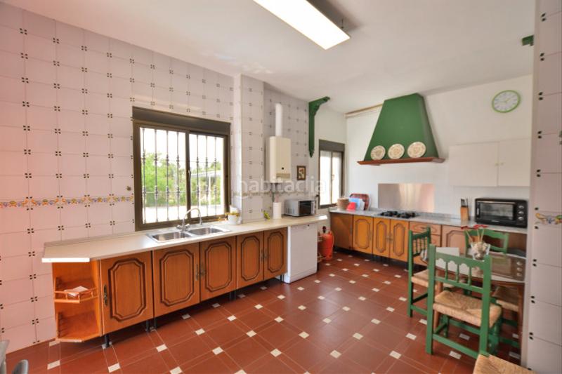 Foto f64cc221-4fa2-40f3-bf68-64969ccadbb7. Country house with fireplace parking pool in Partidas Norte Ronda