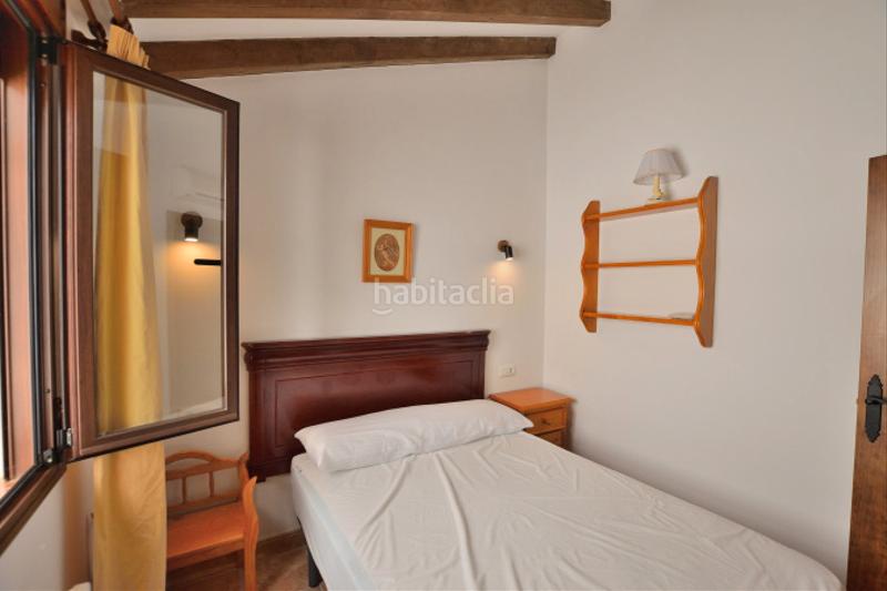 Foto 4cbf93ce-9b4c-48a9-86e3-6d2e8c59ffb7. Casa adossada amb calefacció aparcament a Montejaque