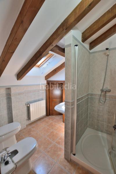 Foto 56ab8b5a-d70f-4c44-92a0-027a06873d65. Casa adossada amb calefacció aparcament a Montejaque