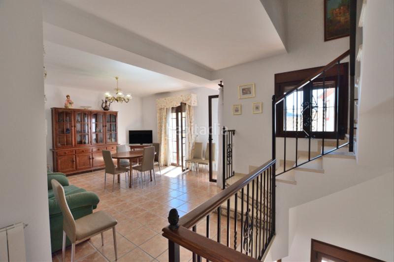 Foto b85323db-2585-497d-9e27-6af091090116. Casa adossada amb calefacció aparcament a Montejaque