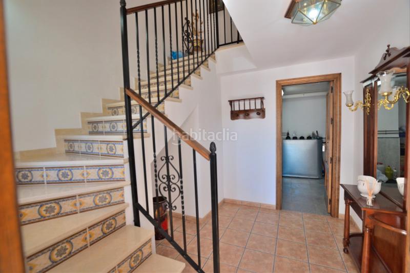 Foto da853eea-8d11-4e2b-9f66-1733ffde5a85. Casa adossada amb calefacció aparcament a Montejaque