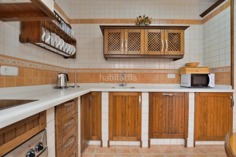 Foto e8a071d6-a5b5-4a7a-a569-fab8dc926566. Casa adossada amb calefacció aparcament a Montejaque