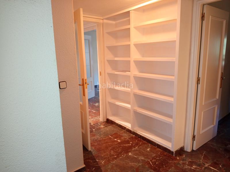 Foto 7ae55cd1-afab-4d11-897d-65b77c595d6b. Etagenwohnung mit heizung in Hospital Jaén