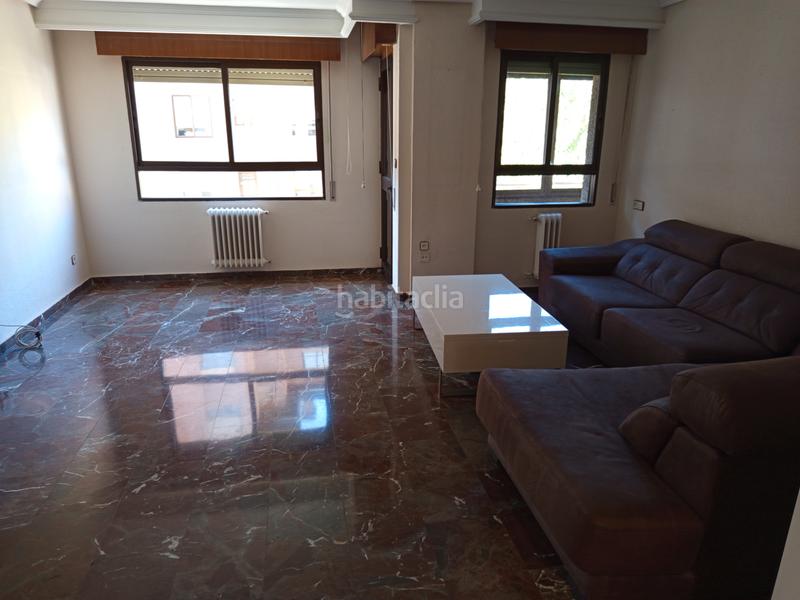 Foto f6982ef2-51a8-48bb-b84e-4241626be043. Etagenwohnung mit heizung in Hospital Jaén