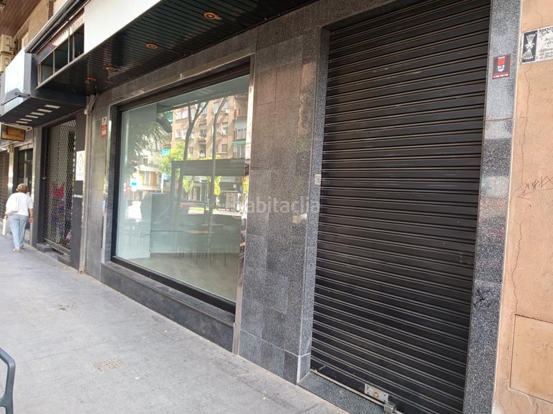 Foto a39b72dd-6edd-4141-8df2-e48635b77fef. Lloguer local comercial a Hospital Jaén