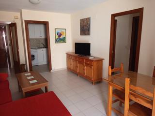 Appartement  Calle salobreja. Piso de 2 dormitorios junto av. granada