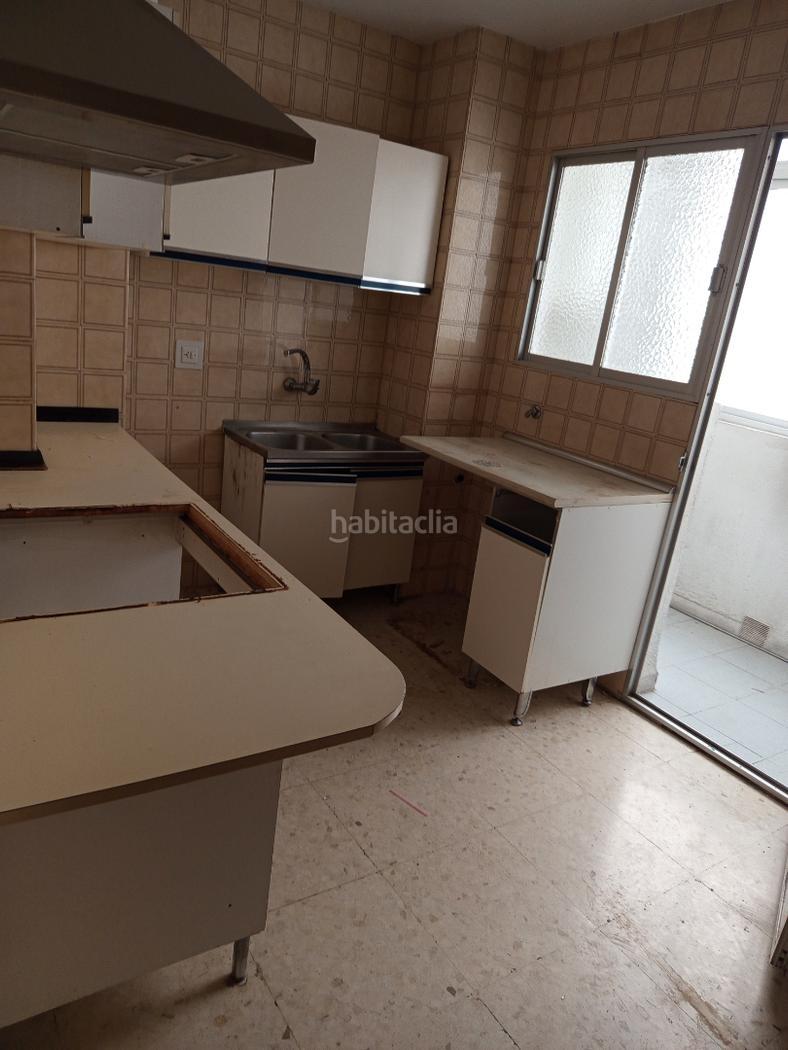 PISO PARA REFORMAR EN EL CENTRO DE JAEN CON GARAJE Jan