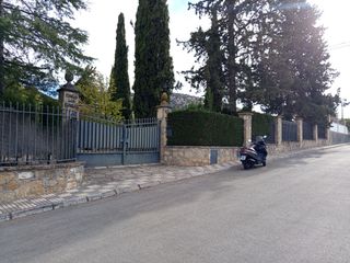 Chalet  Calle américa. Chalet en mancha real construcion de piedra