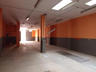 Locale commerciale in Belén - San Roque. Local cerca antiguo liton o radio taxis con 179m