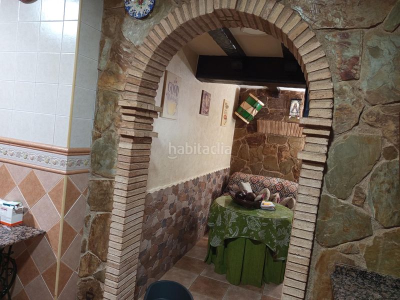 Foto 49349691-bfbd-4a41-abd7-1ff65a33bc41. Casa amb calefacció a Peñamefecit - Avda Barcelona Jaén