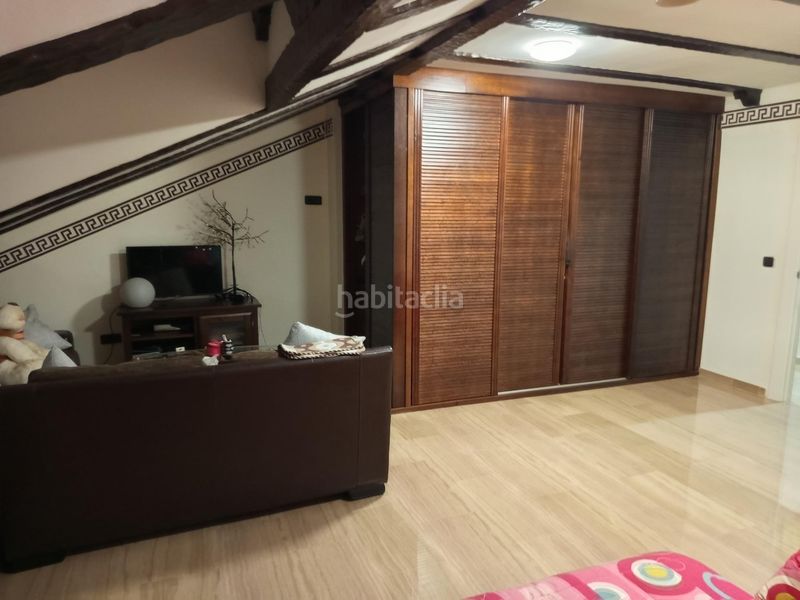 Foto d389d035-dfe1-4a76-9ebc-583e0db78fde. Casa amb calefacció a Peñamefecit - Avda Barcelona Jaén