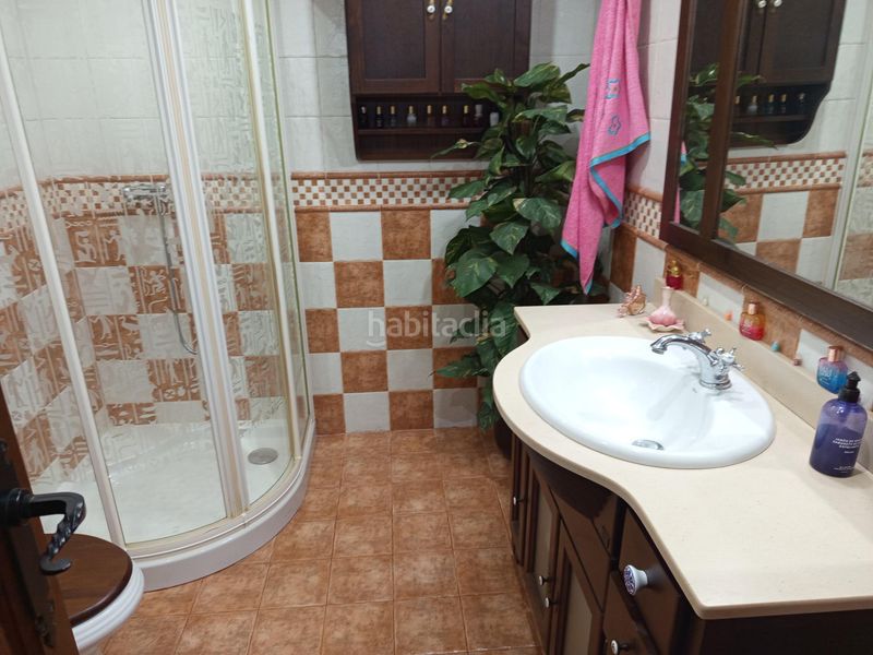 Foto e9b42ffa-9fbc-4003-97e7-82b77dd19df5. Casa amb calefacció a Peñamefecit - Avda Barcelona Jaén
